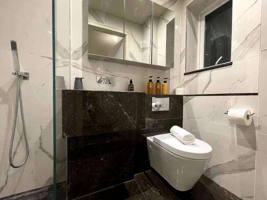 Apartamento 2Br Urban Vista Retreat Chcl F7 Chigwell Exterior foto