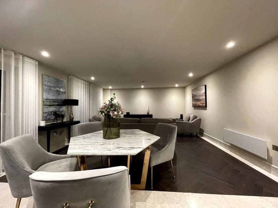 Apartamento 2Br Urban Vista Retreat Chcl F7 Chigwell Exterior foto